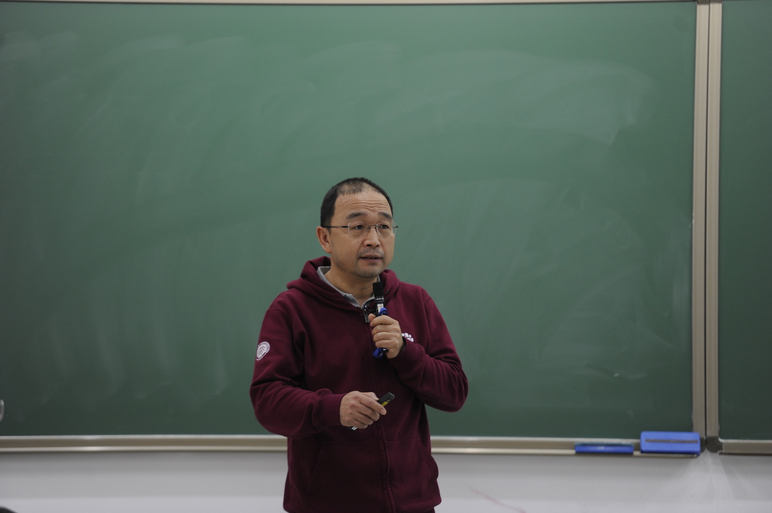 孙华强调在课程思政中落实立德树人的重要性_调整大小.JPG
